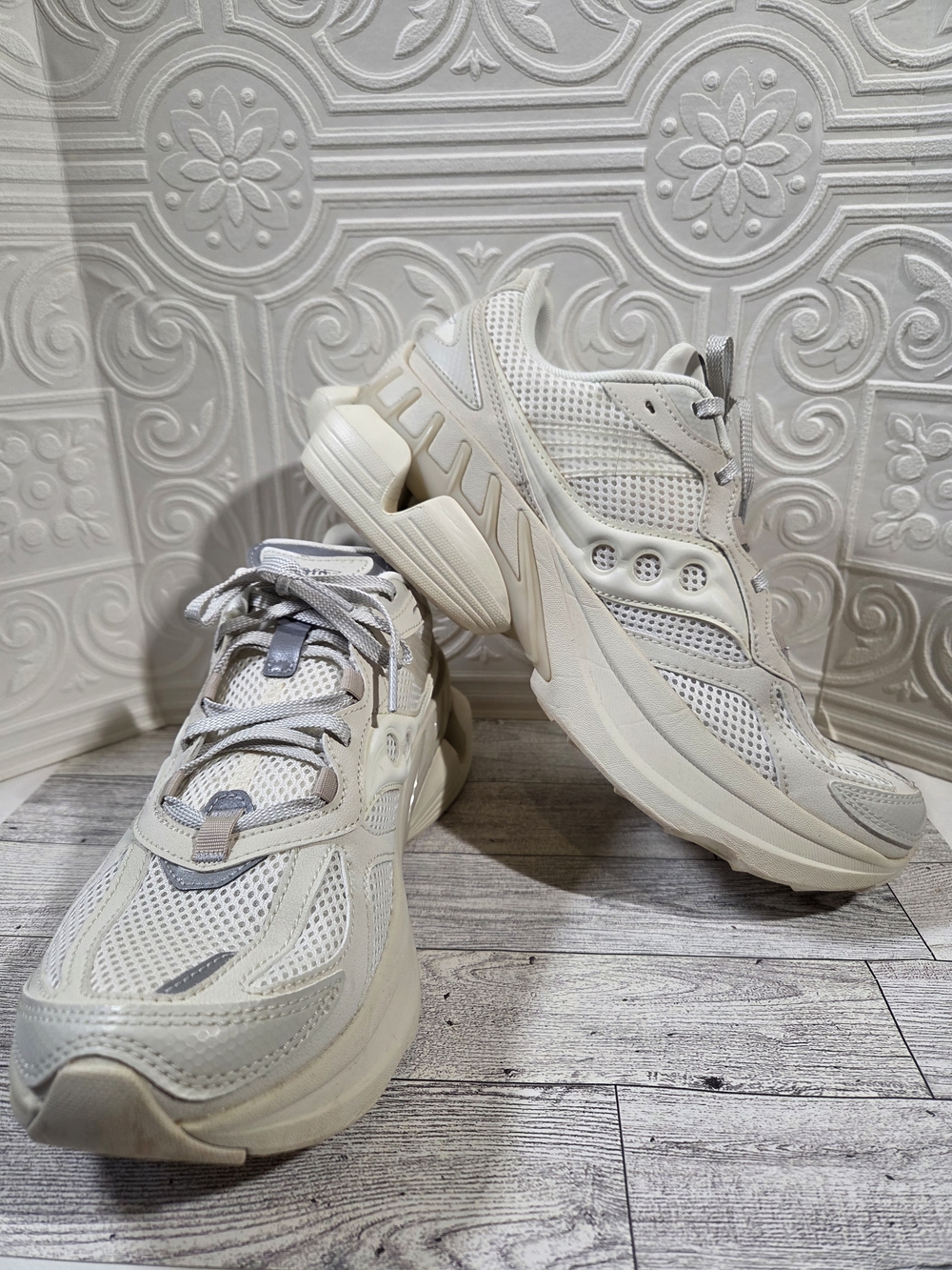 Saucony GRID NXT White Mens Shoes